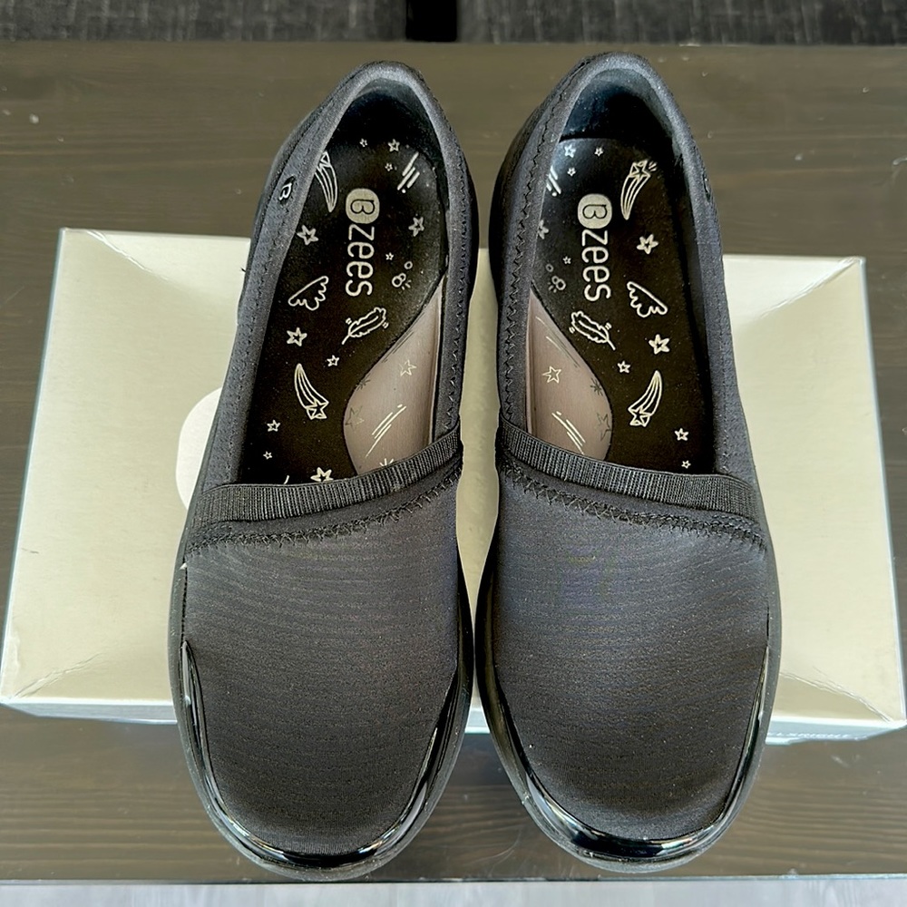 BZees Black Slip on shoes, Size 6